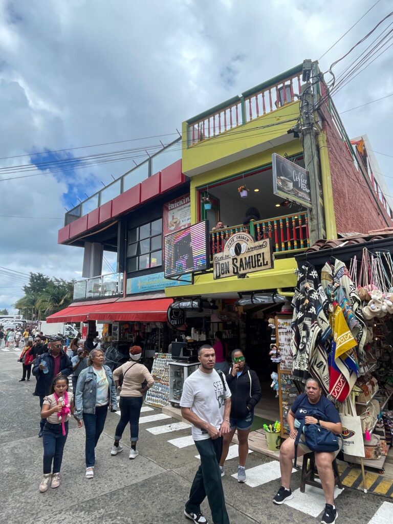 Some of the many shops outside the entrance to El Peñón de Guatapé.