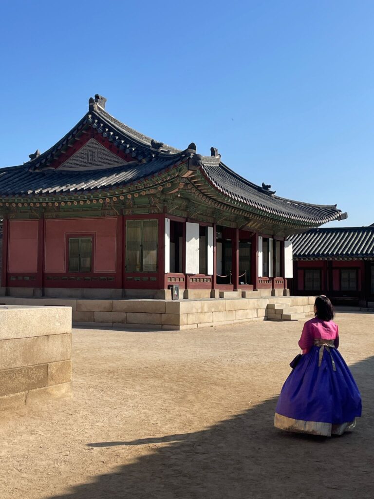 Lady wearing a hanbok