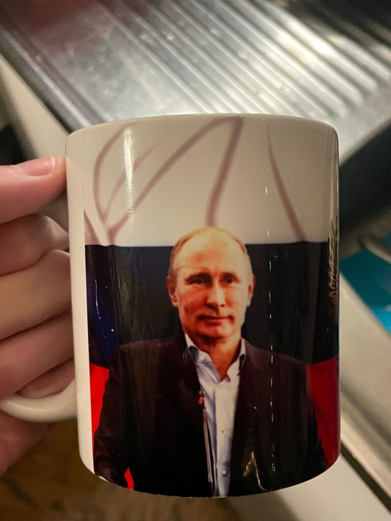 Putin mug in Belgrade