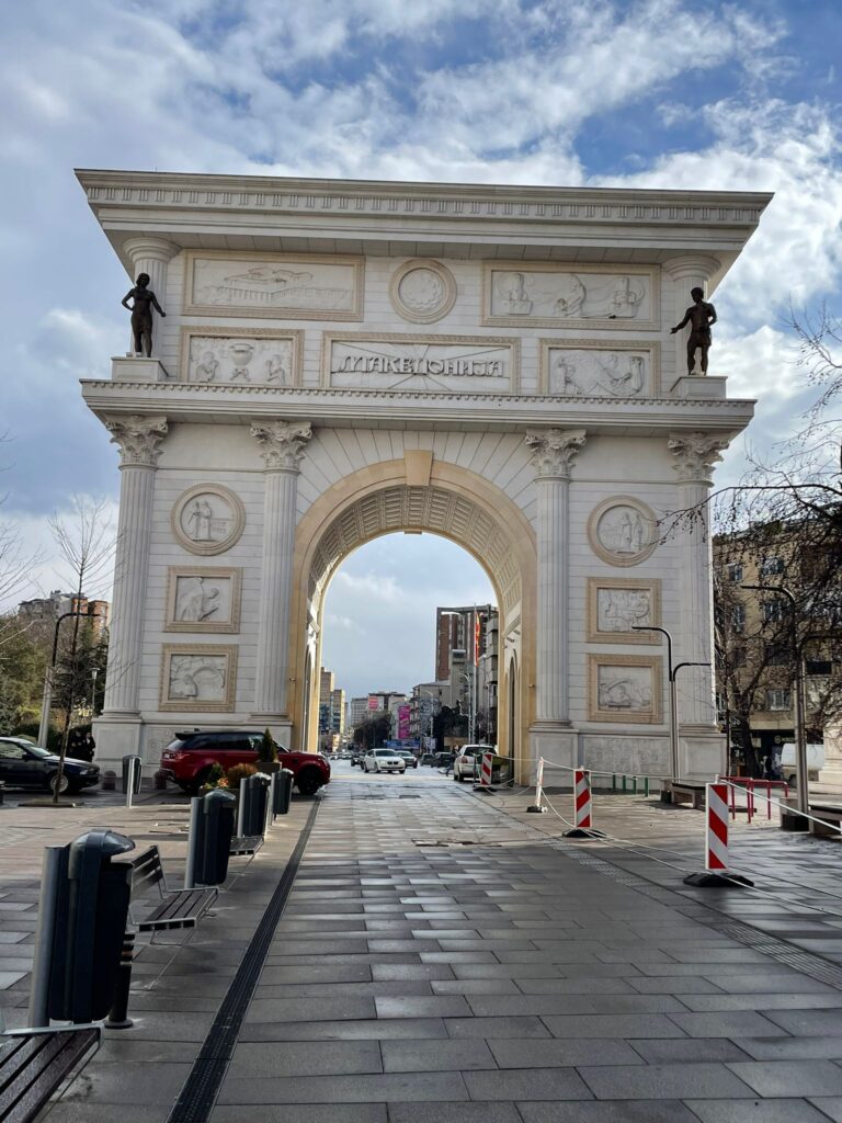 Skopje Arc de Triomphe
