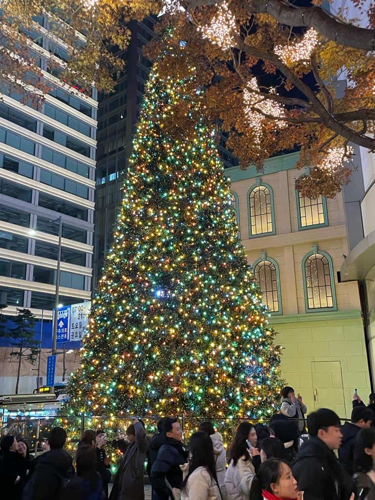 Lotte Mart Christmas tree in Seoul