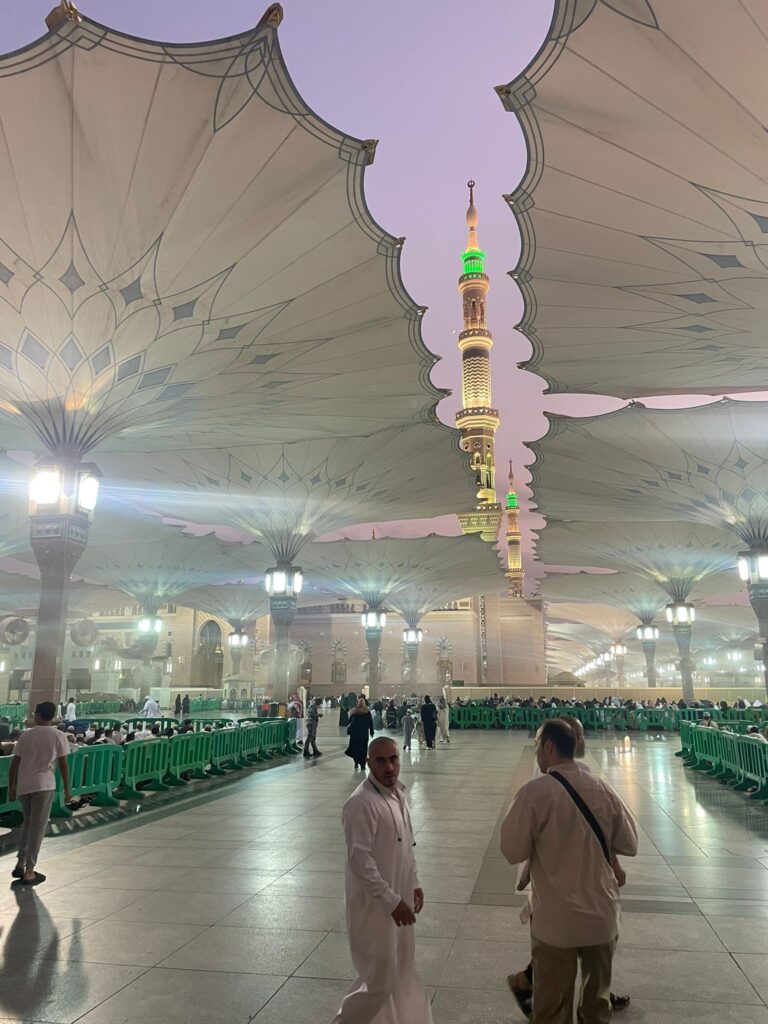 Pilgrims wearing traditional Saudi clothing at Al Masjid an Nabawi (the Prophet's Mosque) in Medina