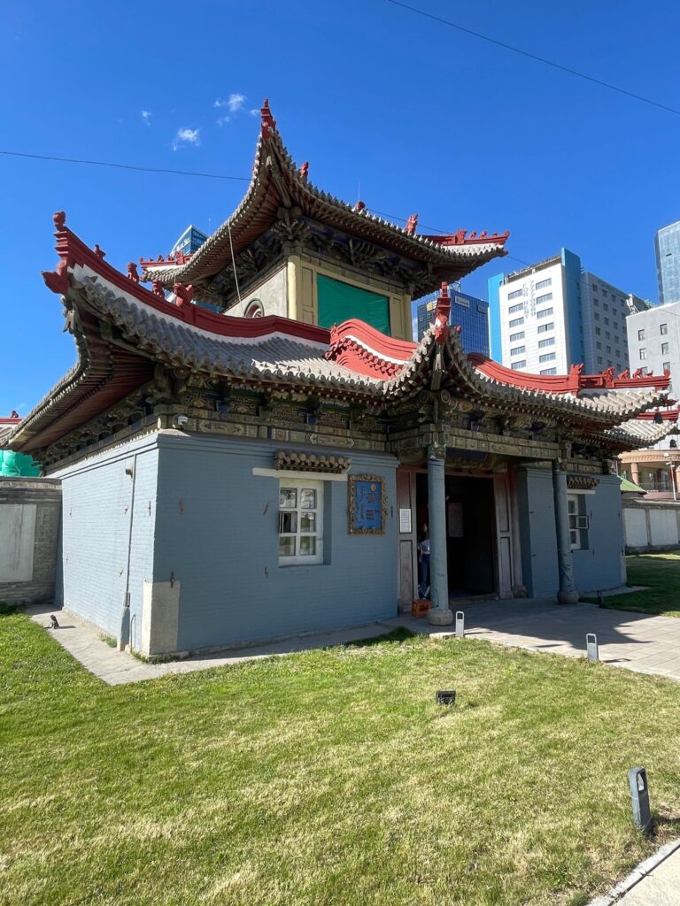 The entrance to the Choijin Lama Temple Museum in Ulaanbaatar, with a roof in typical Buddhist style
